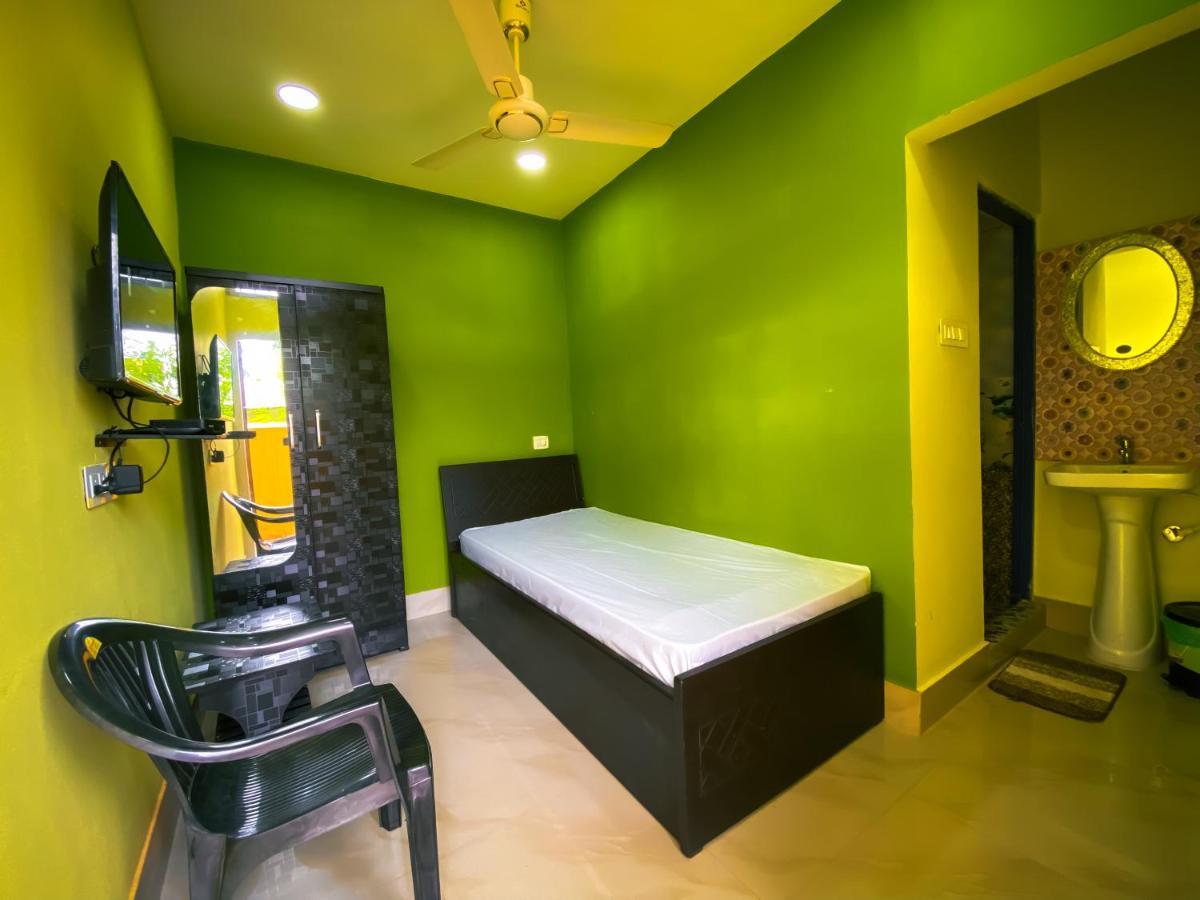 Hotel Sk Lodge Near Guwahati Airport Extérieur photo