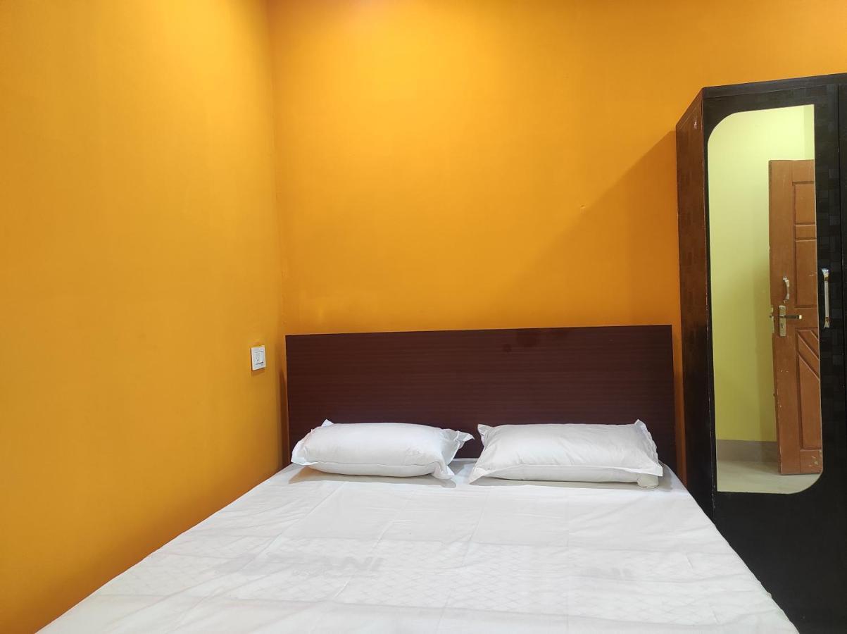 Hotel Sk Lodge Near Guwahati Airport Extérieur photo