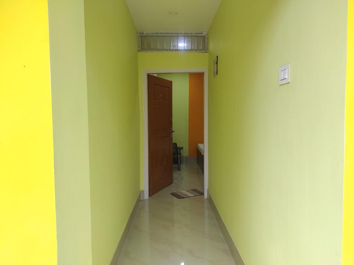 Hotel Sk Lodge Near Guwahati Airport Extérieur photo