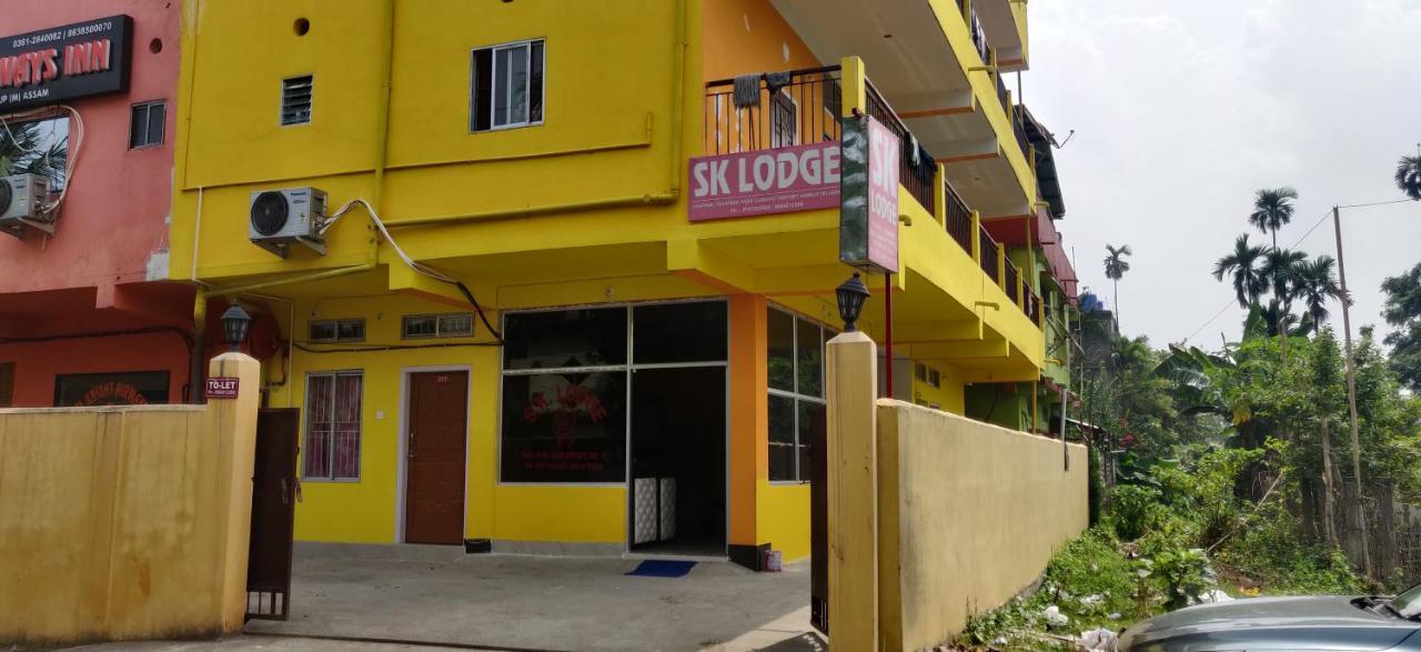 Hotel Sk Lodge Near Guwahati Airport Extérieur photo